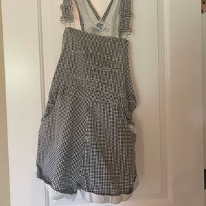 Houndstooth pattern overalls